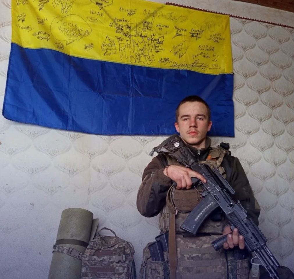 20-річному військовому з Житомира, який втратив руку під час Курської операції, встановили біонічний протез